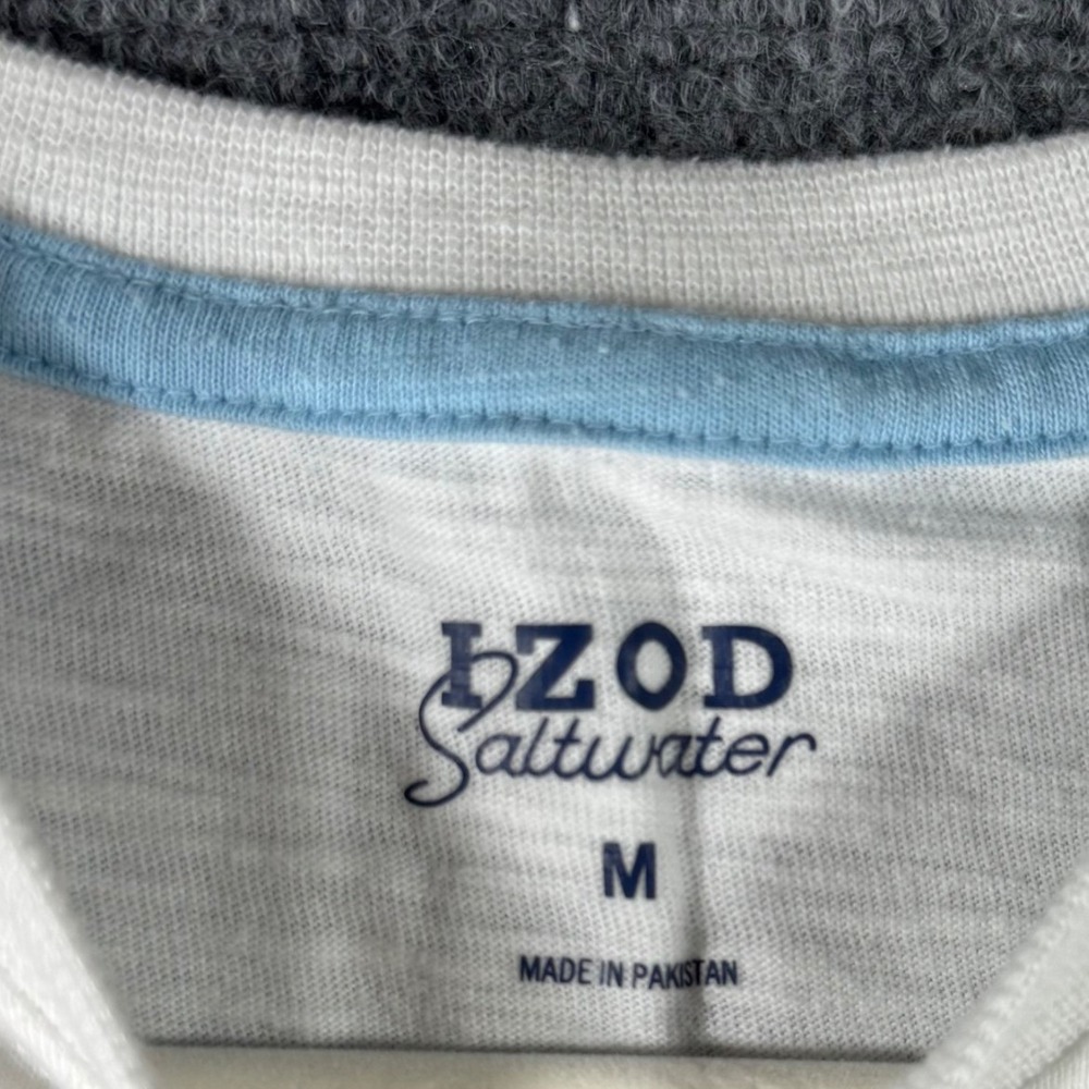 IZOD Saltwater T-Shirt Men's M White w/ Blue Stripe Short Sleeve NWOT - Picture 2 of 8